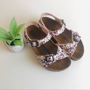 Mickey Mouse kids Birkenstock sandals sz 29